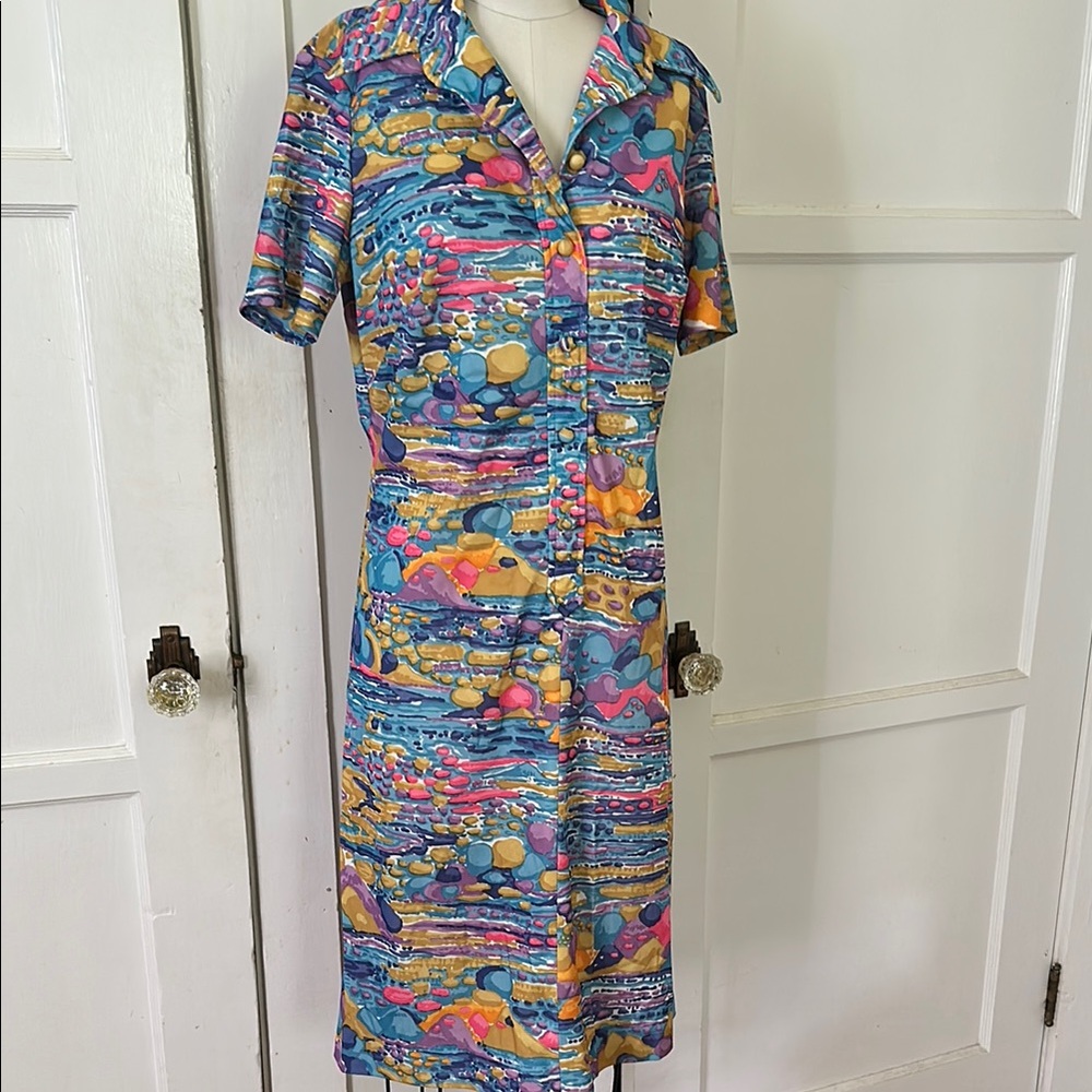 VINTAGE 1970s Sporty Shirt Dress with Abstract Print Fits Sz M/L